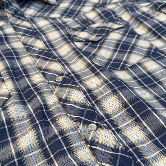 Wrangler Wrancher Pearl Snap Plaid Short Sleeve Western Shirt – Men’s XL – Blue - Picture 4 of 5